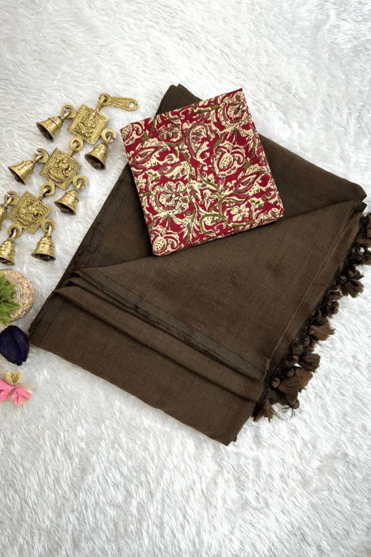 Attractive Coffey Plain Saree With Designer Print Blouse