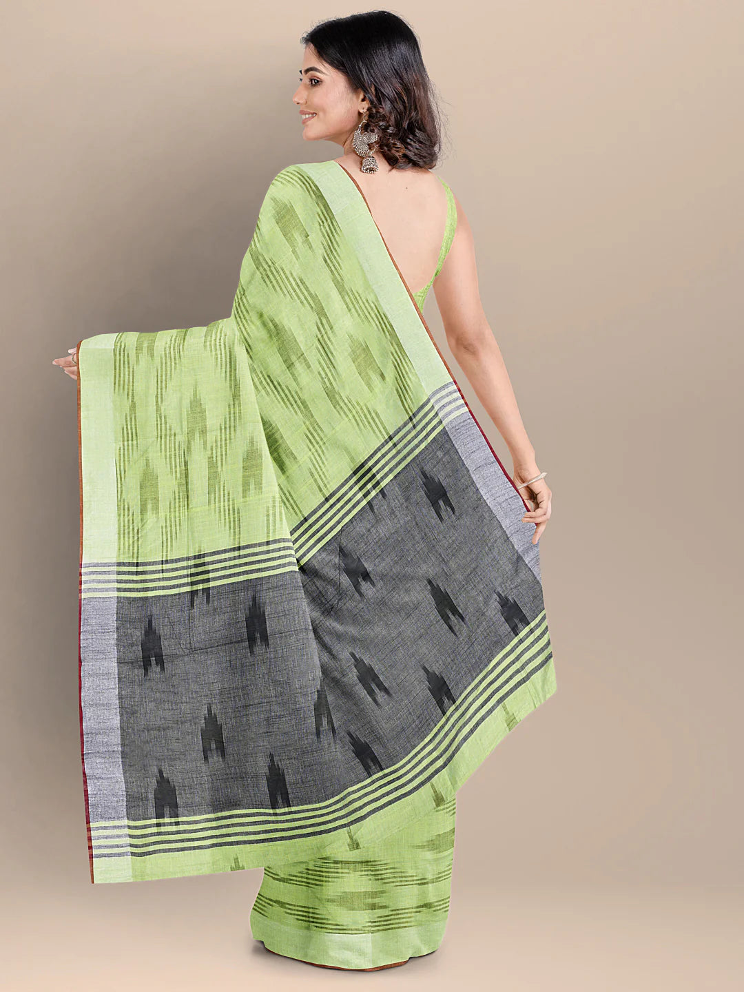 GREEN COLOR PURE COTTON WOVEN DESIGN IKAT HANDLOOM SAREE